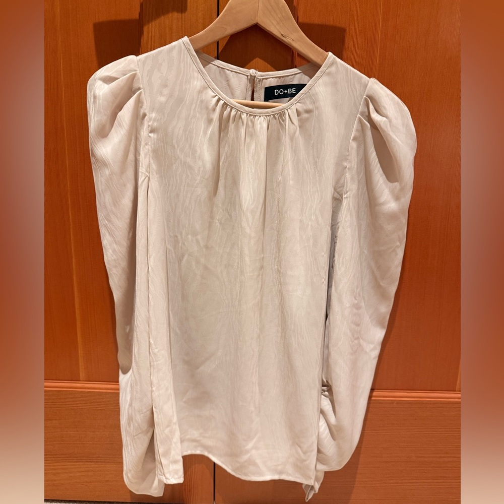 DO+BE Elegant Cream Blouse with Puff Sleeves